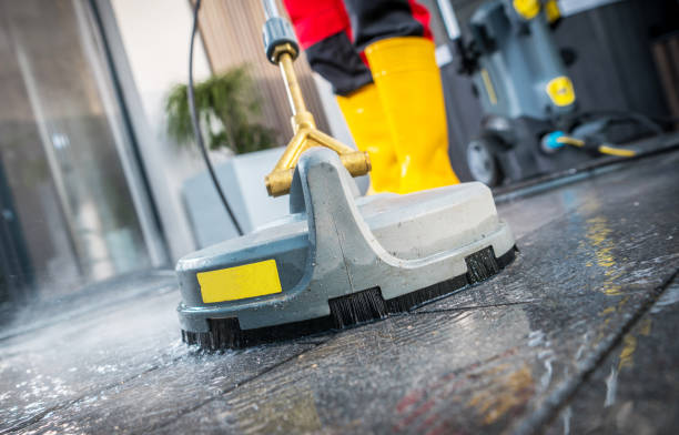 Best Concrete Pressure Washing  in Menomonee Falls, WI